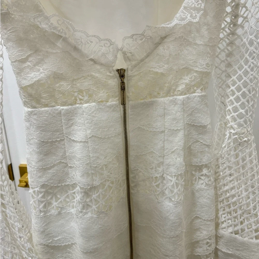 Revolve Bronx and Banco size 2 Elegant White Lace Dress